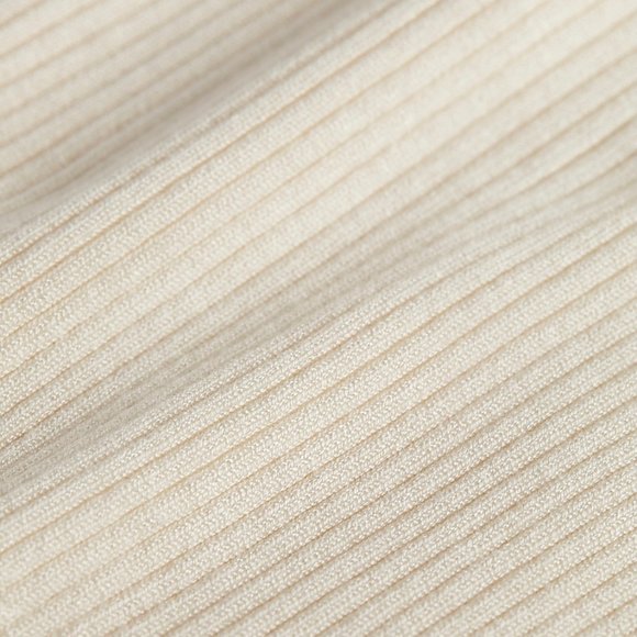 EXPRESS Ivory Lace Neckline Soft Ribbed Sweater Beautiful Shirt Medium 8-10 NWT - Picture 7 of 11